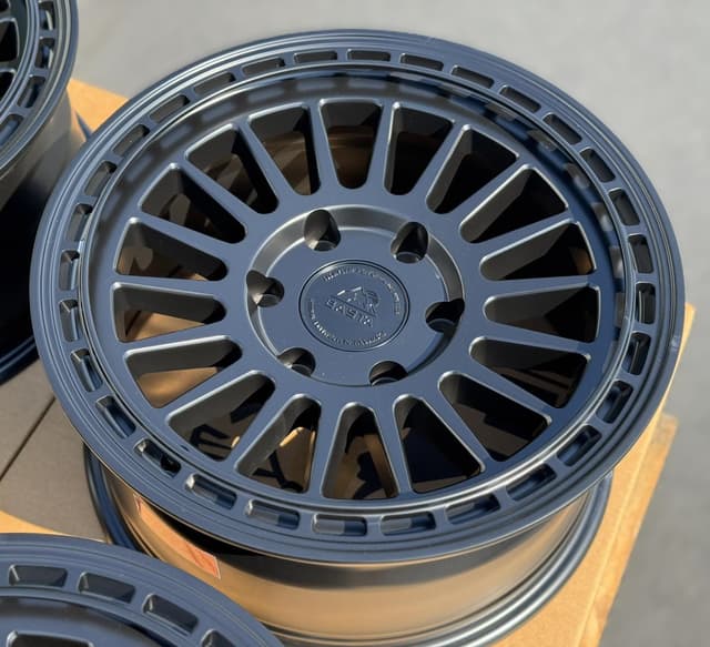BASTA 17x8.5 Basta RF3 6x139.7 Flat Black (+0mm) wheel
